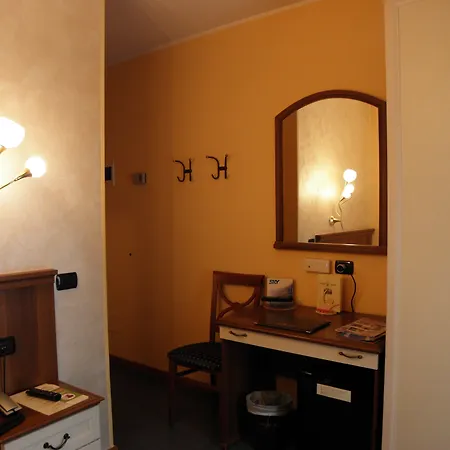 Bernina Ξενοδοχείο 3*